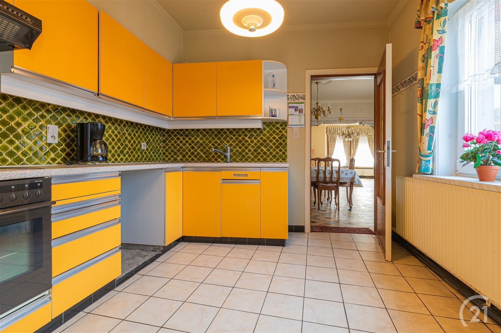 3 gevelwoning met loods (248m2) en garage foto 14