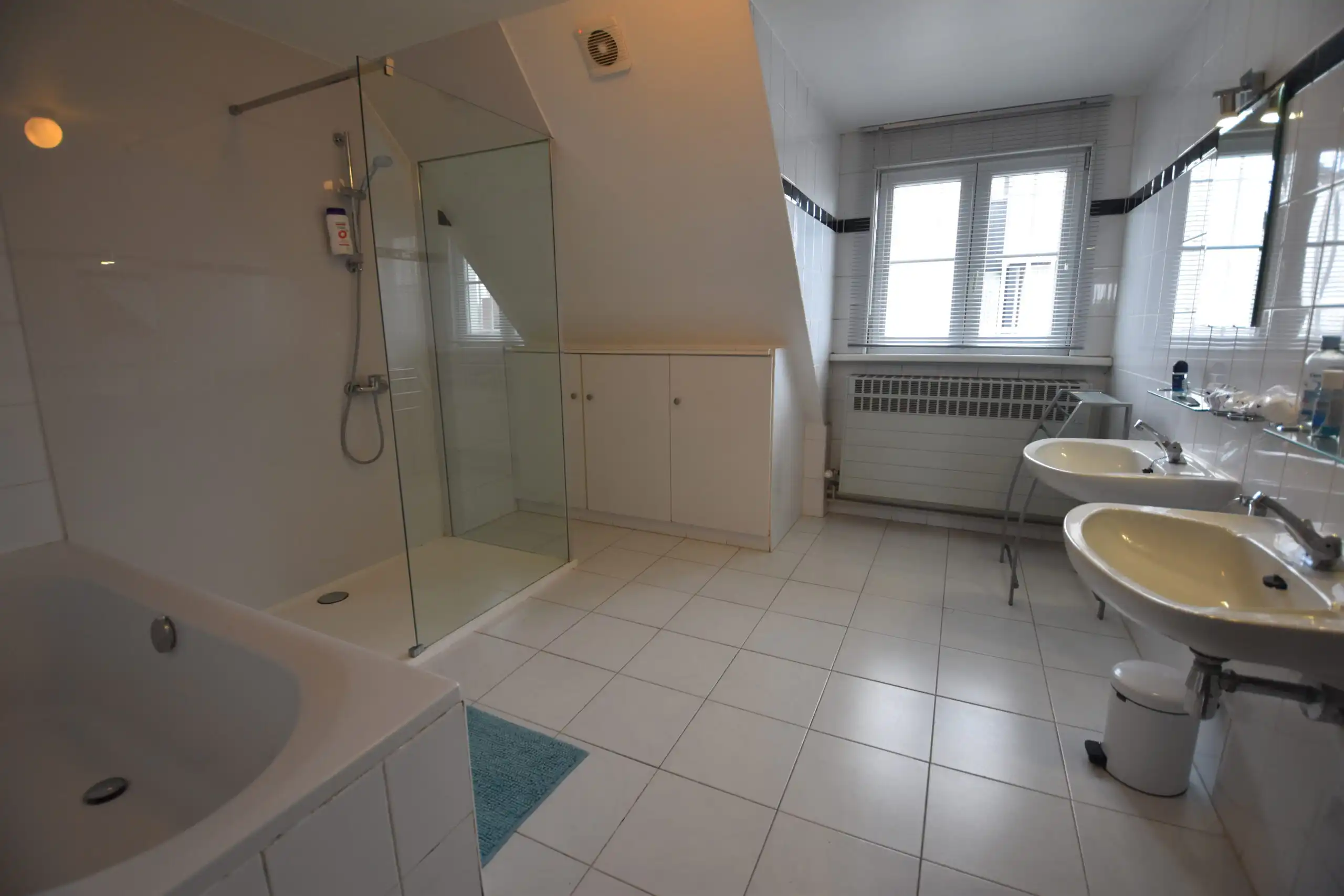 Charmant en ruim landhuis op topligging in Nieuwkerken foto 28