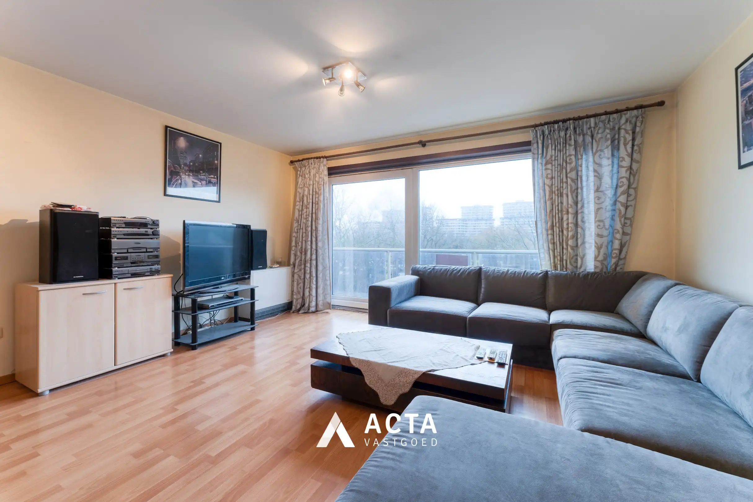 Ruim appartement nabij het centrum van Oostende foto 3