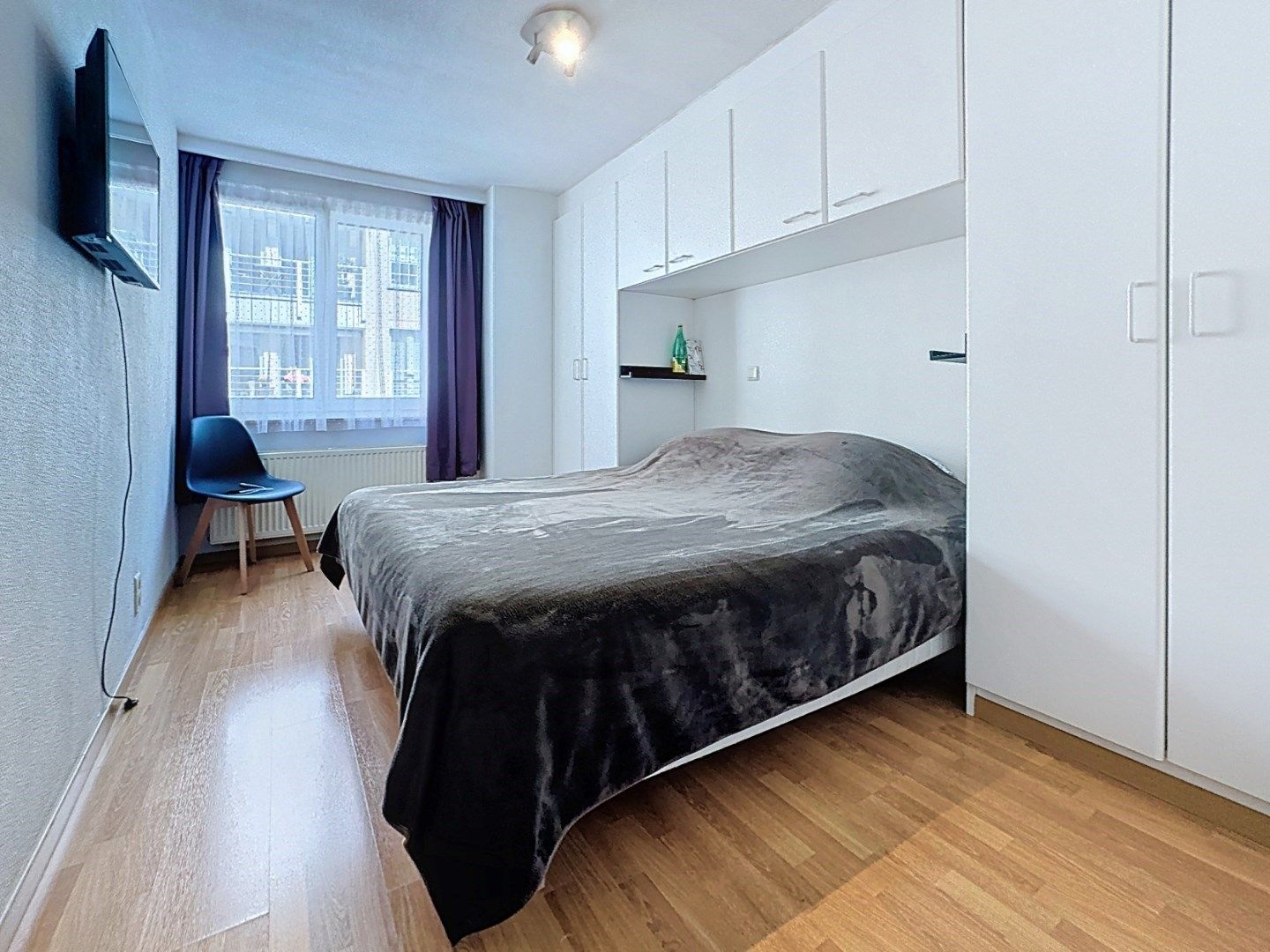 Centraal gelegen appartement met 2slpk foto 8