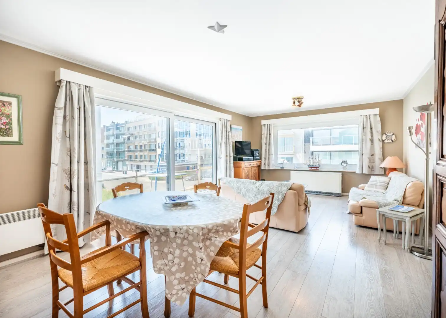 Noordkaap - 01.02 + G1 foto {{pictureIndex}}