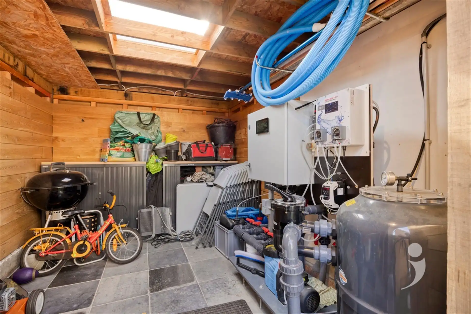 Prachtige villa met hoogwaardige afwerking foto 50