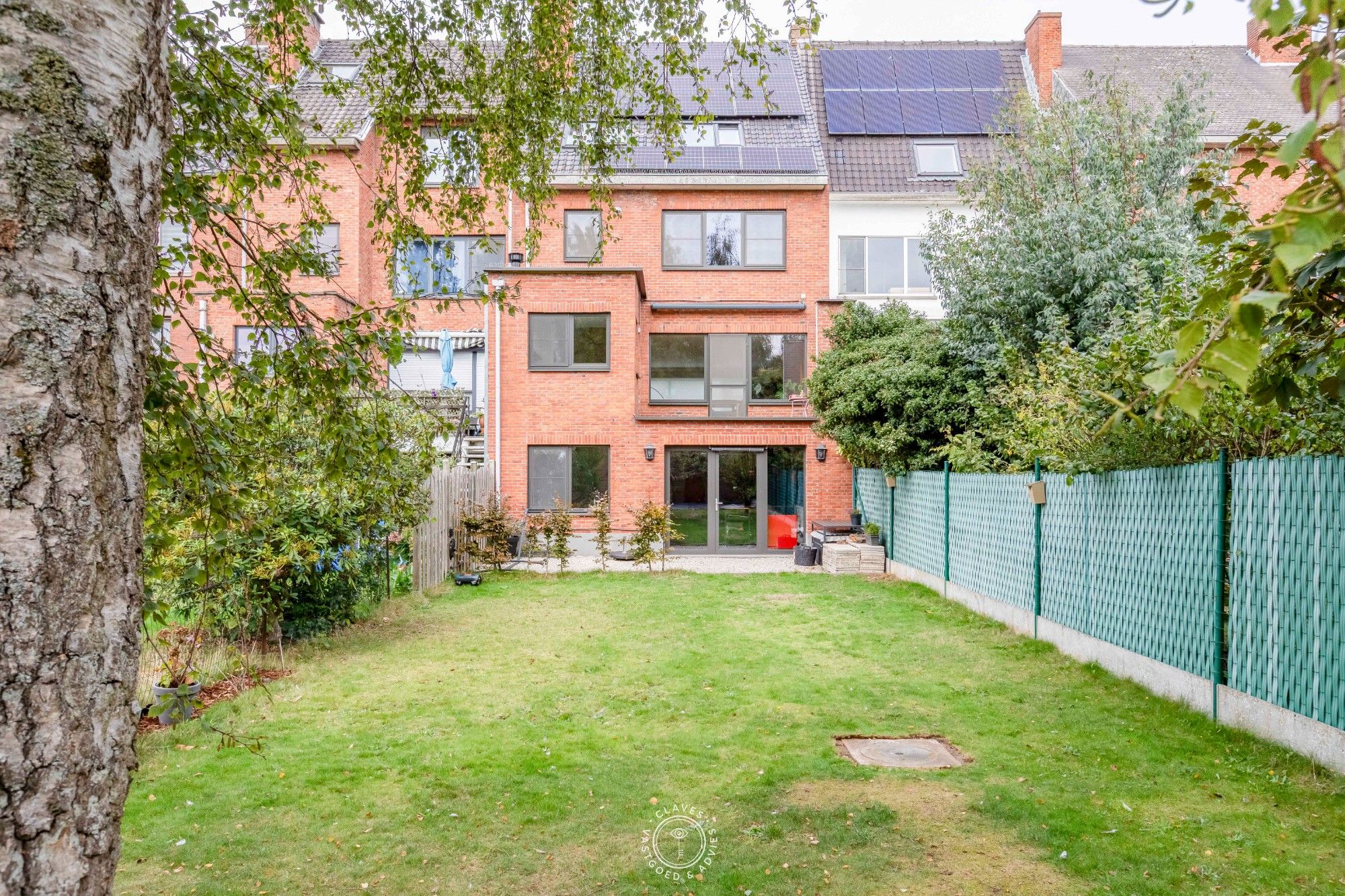 Ruime gezinswoning met 4 slaapkamers, garage en zonnige tuin foto 25