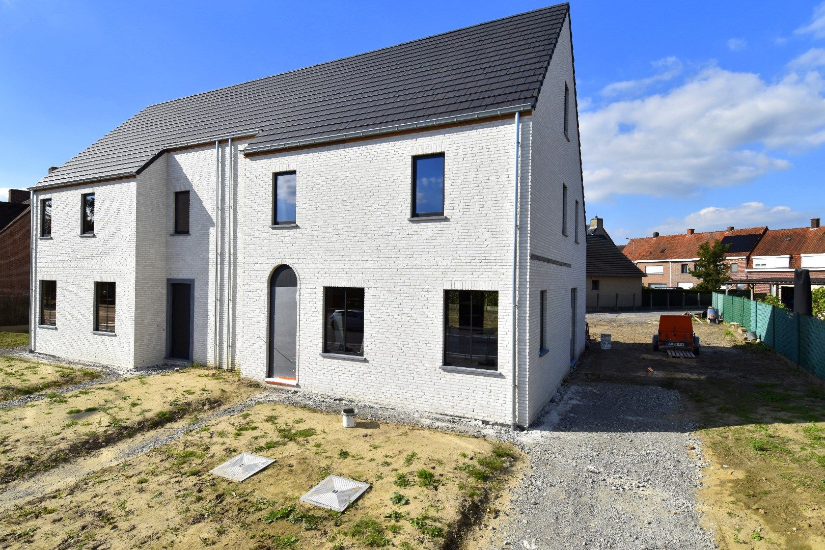 Nieuwbouwwoning met 3 slaapkamers vlakbij centrum Meulebeke foto 2