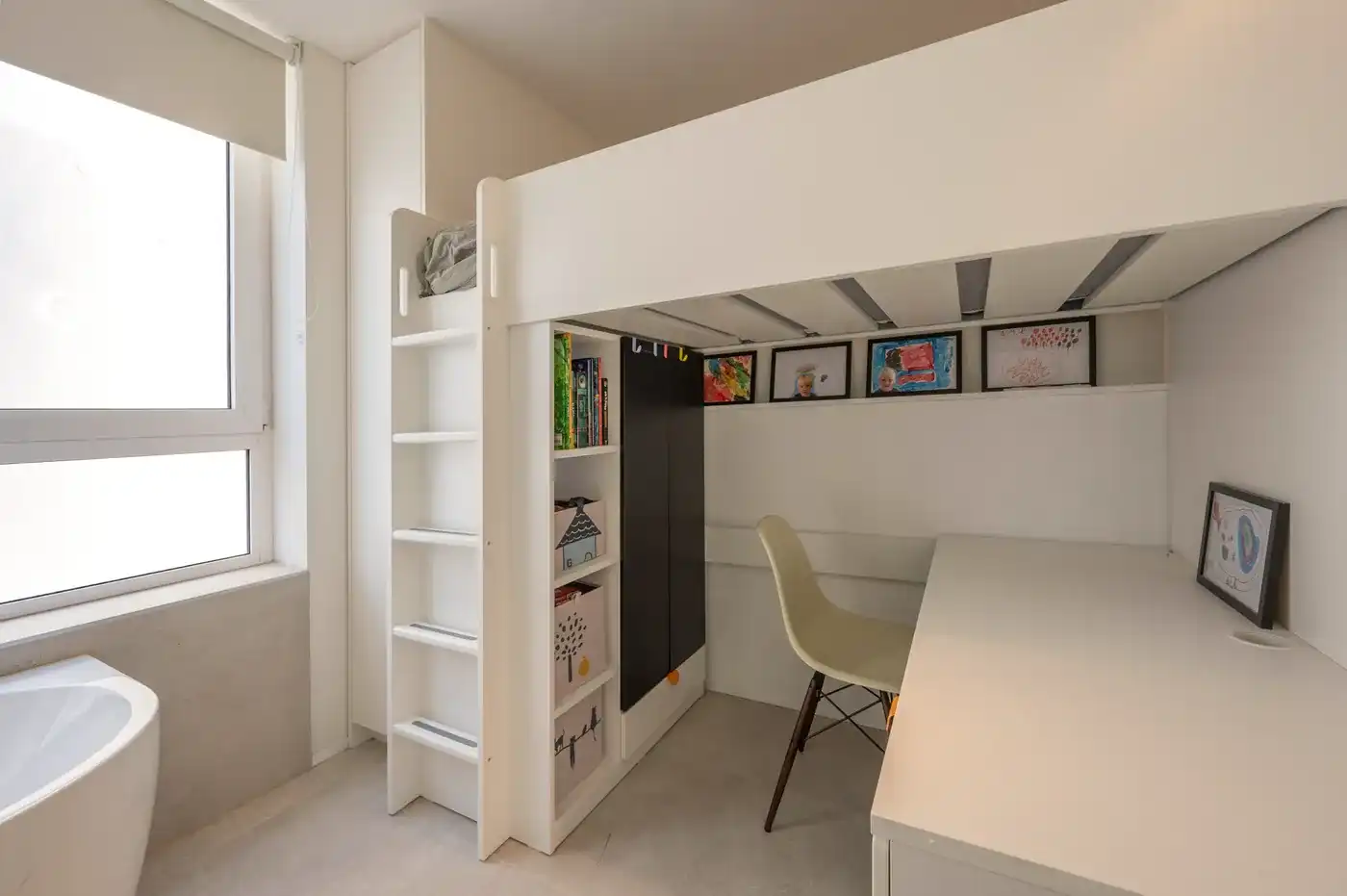Hoekappartement met 3slk's langs de Winston Churchillaan met prachtig open zicht  foto 17