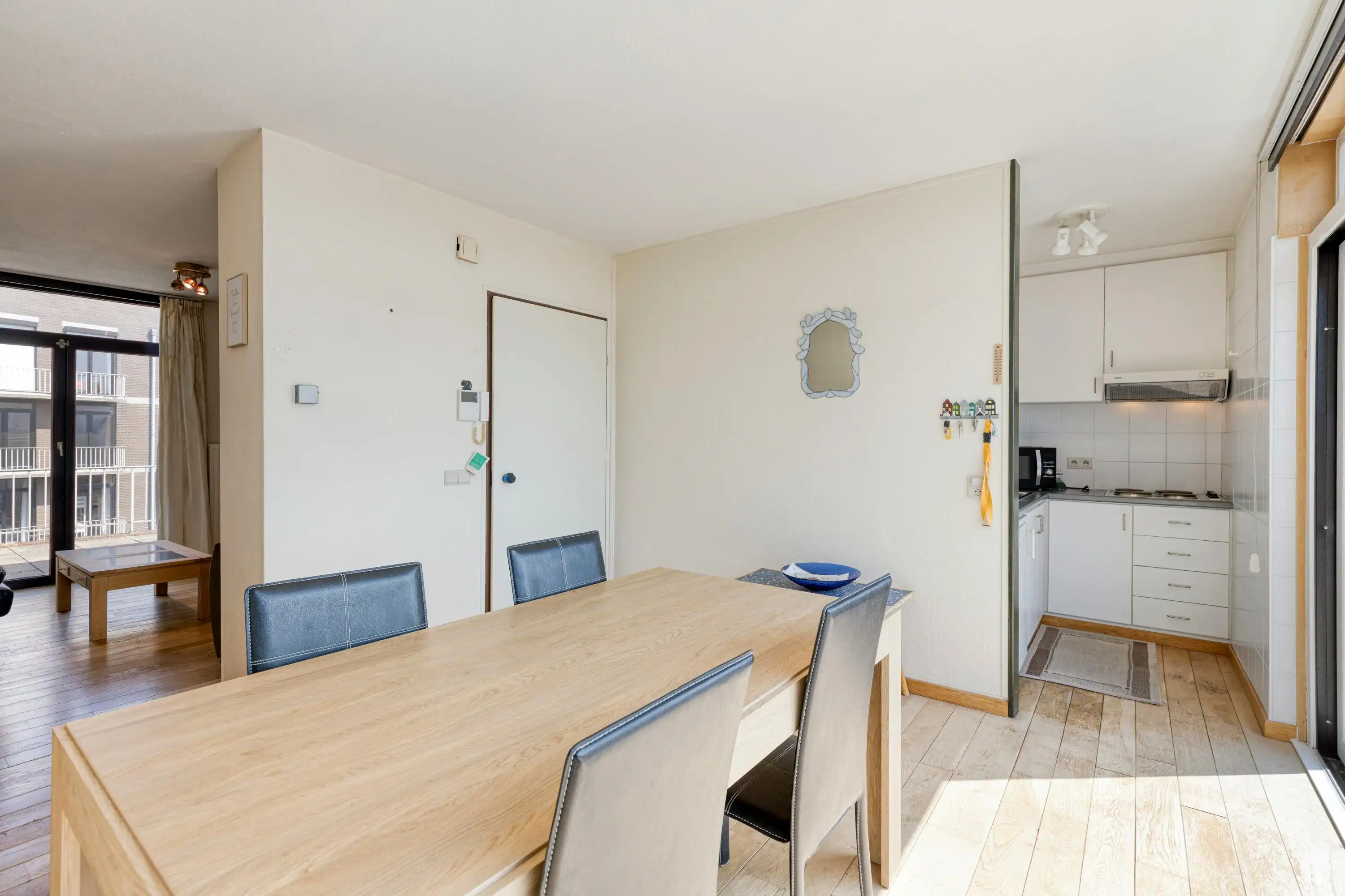 Appartement te koop met  terras vlakbij het strand te Heist foto 5