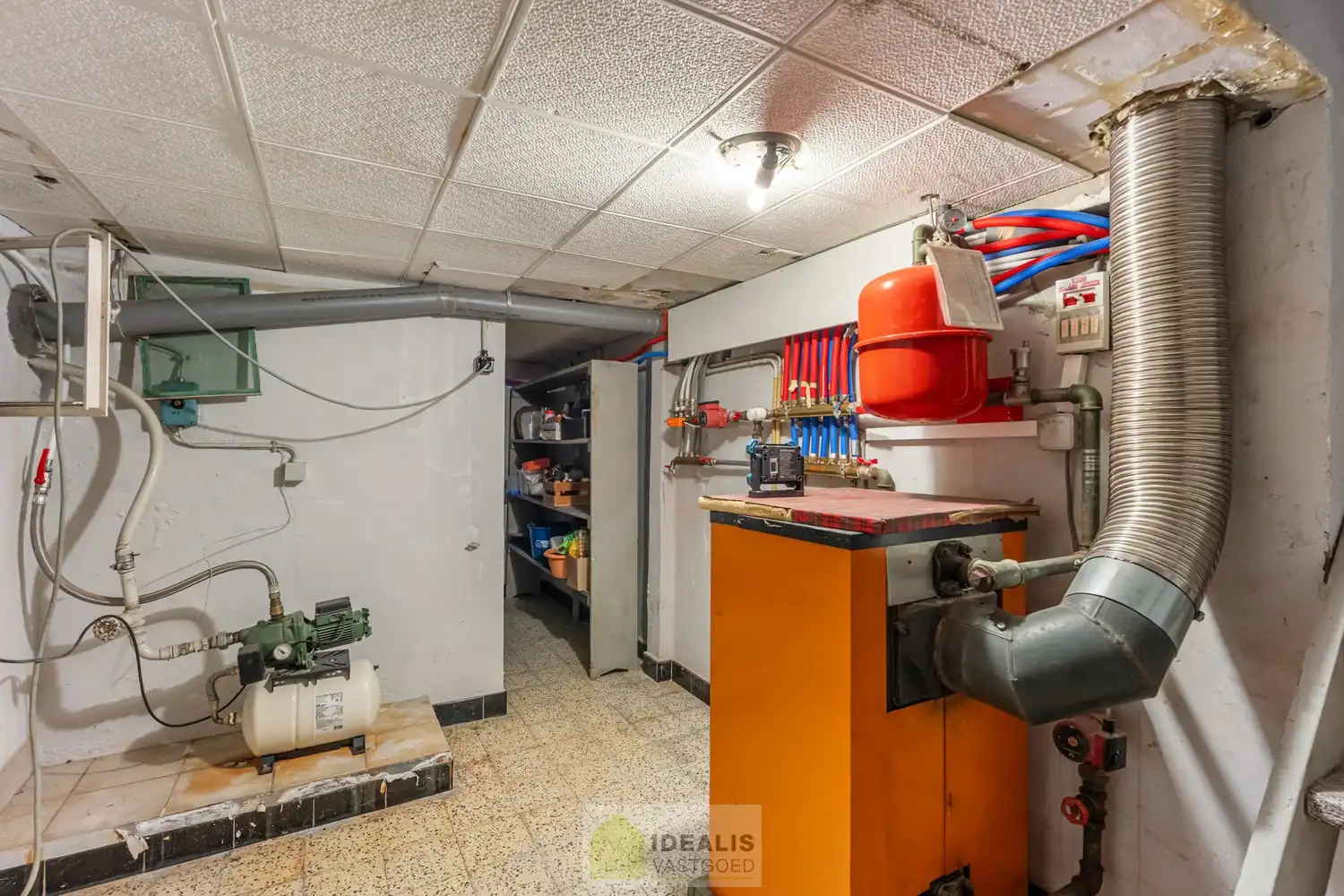 IDEALIS VASTGOED – Goed onderhouden en aangename gelijkvloerse woning met 2 slaapkamers op een prachtig, ruim en uiterst breed perceel foto 22