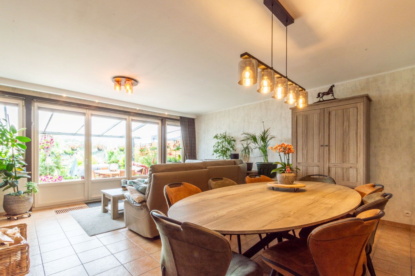 RUIME & RECENTE WONING MET 5 SLP + 2 BDK ! foto 6