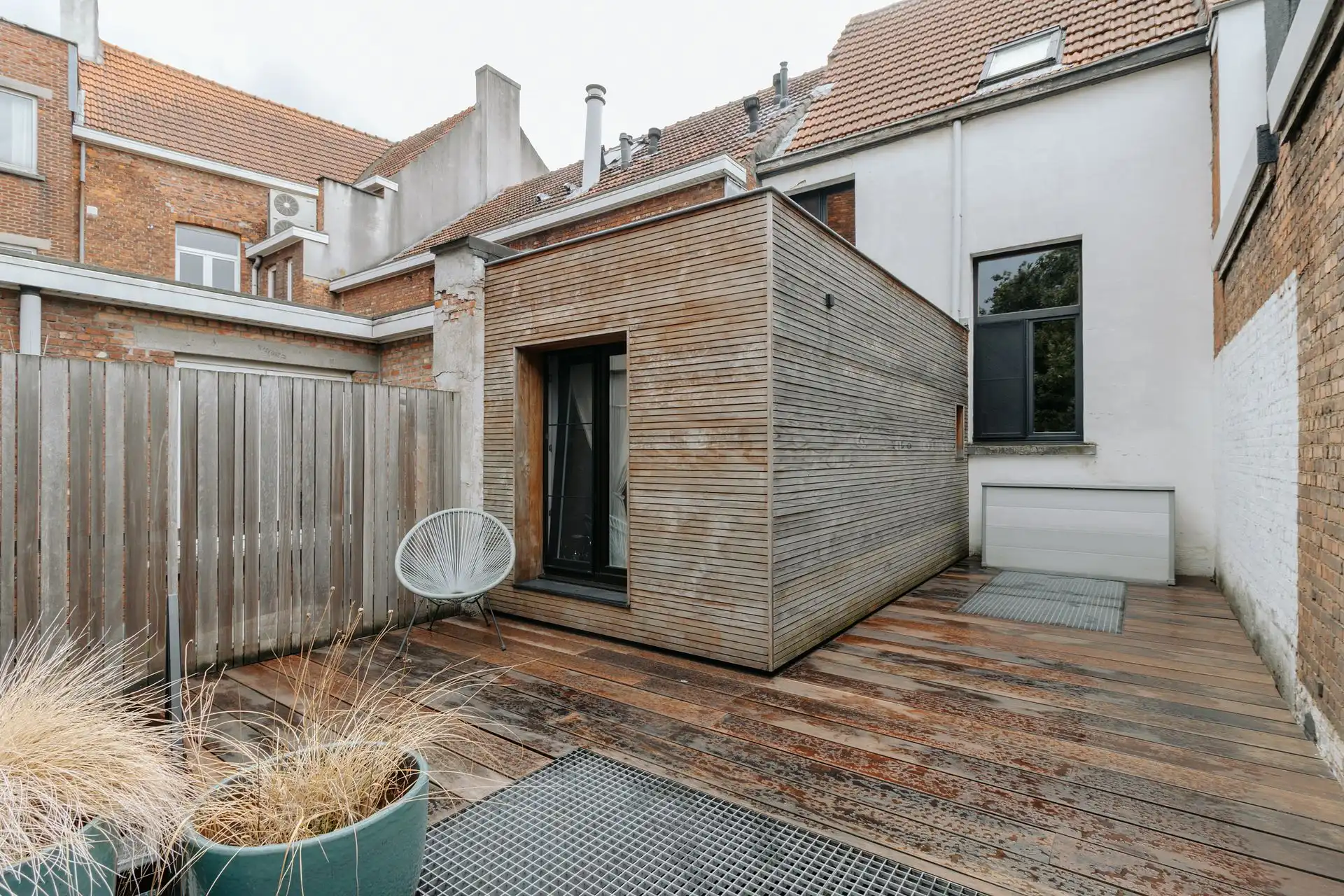 Karaktervolle woning met verrassend veel ruimte in Merksem foto 15