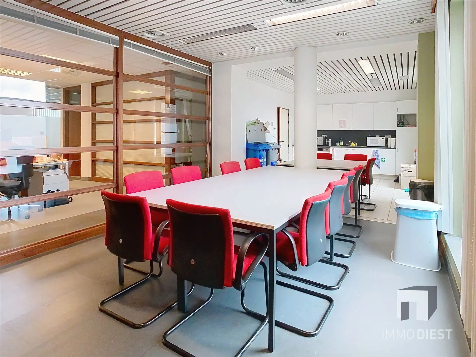 Luxueus ingerichte kantoorruimte foto 13