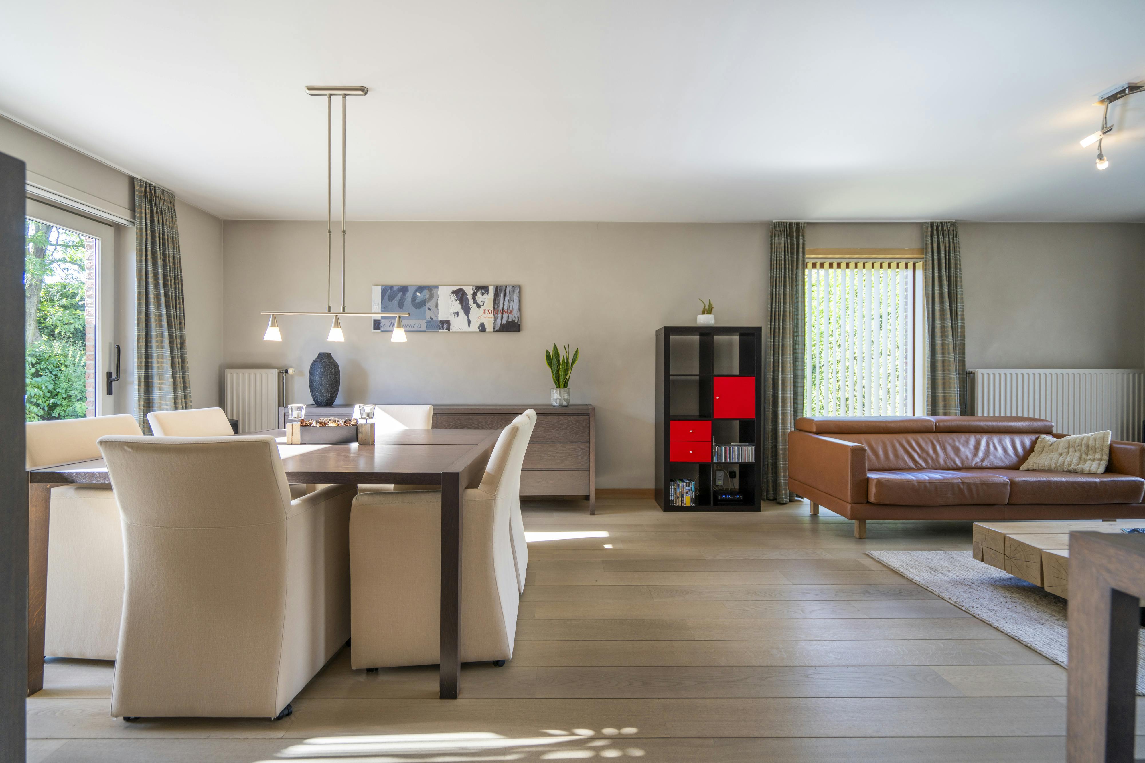 Instapklare villa in de rustige Keibeekstraat te Zwevegem foto 3