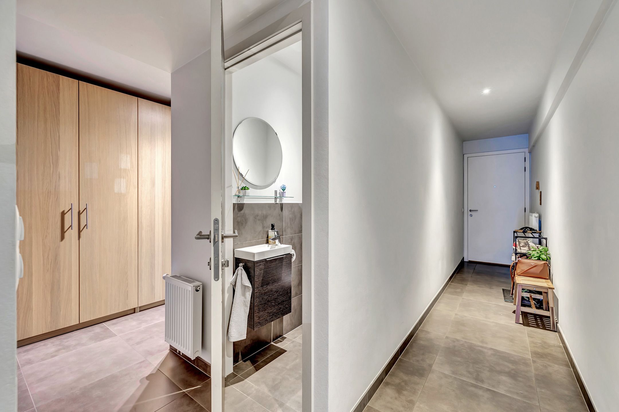 Modern appartement met terras en staanplaats in Denderleeuw foto 8