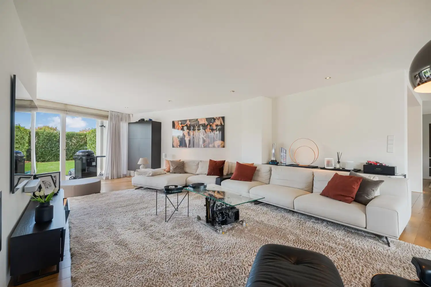 Royale villa van 461 m² met luxe afwerking gelegen in een rustige en geliefde woonomgeving te Neerharen foto 10