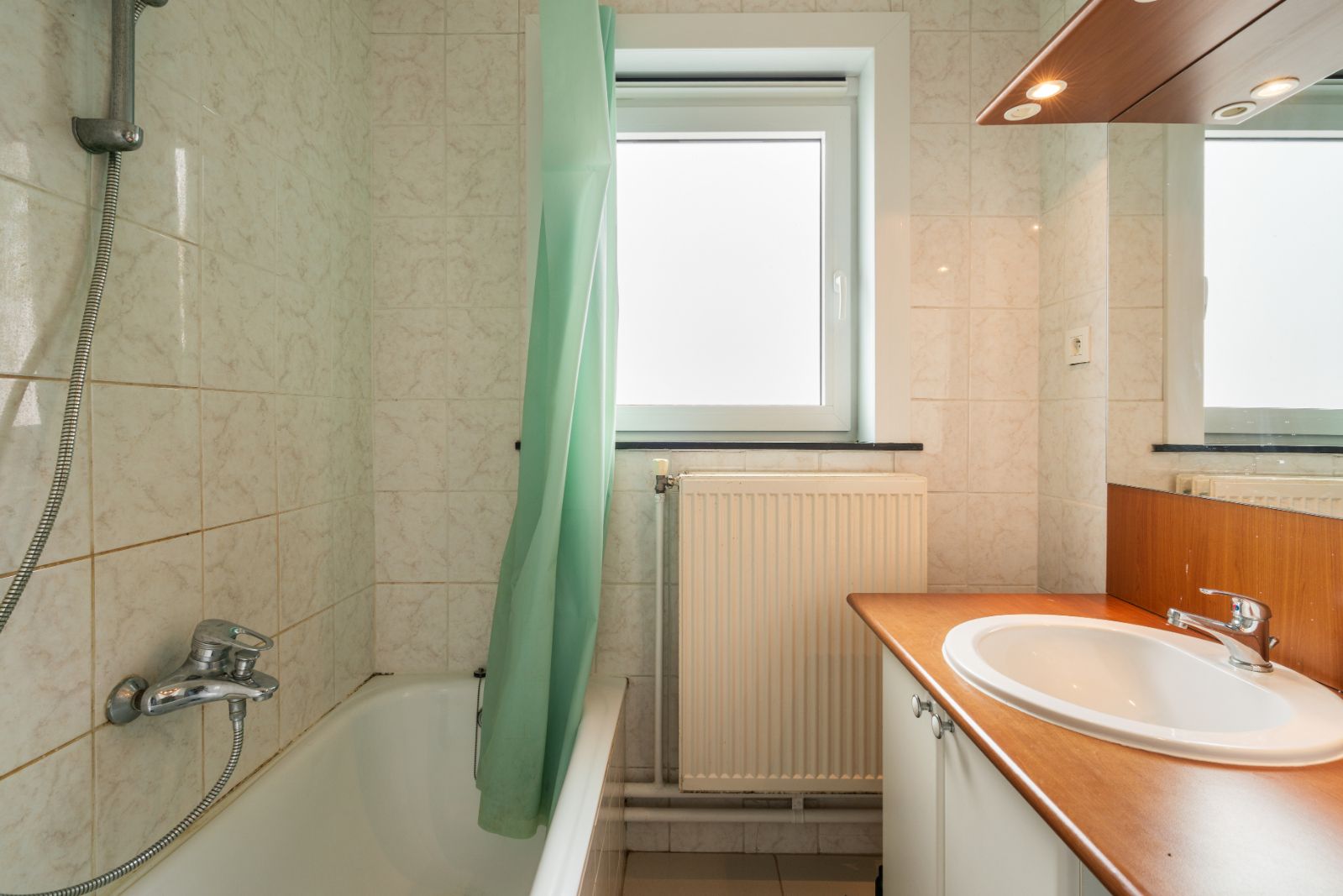 Charmante gezinswoning te koop in centrum Ardooie! foto 8