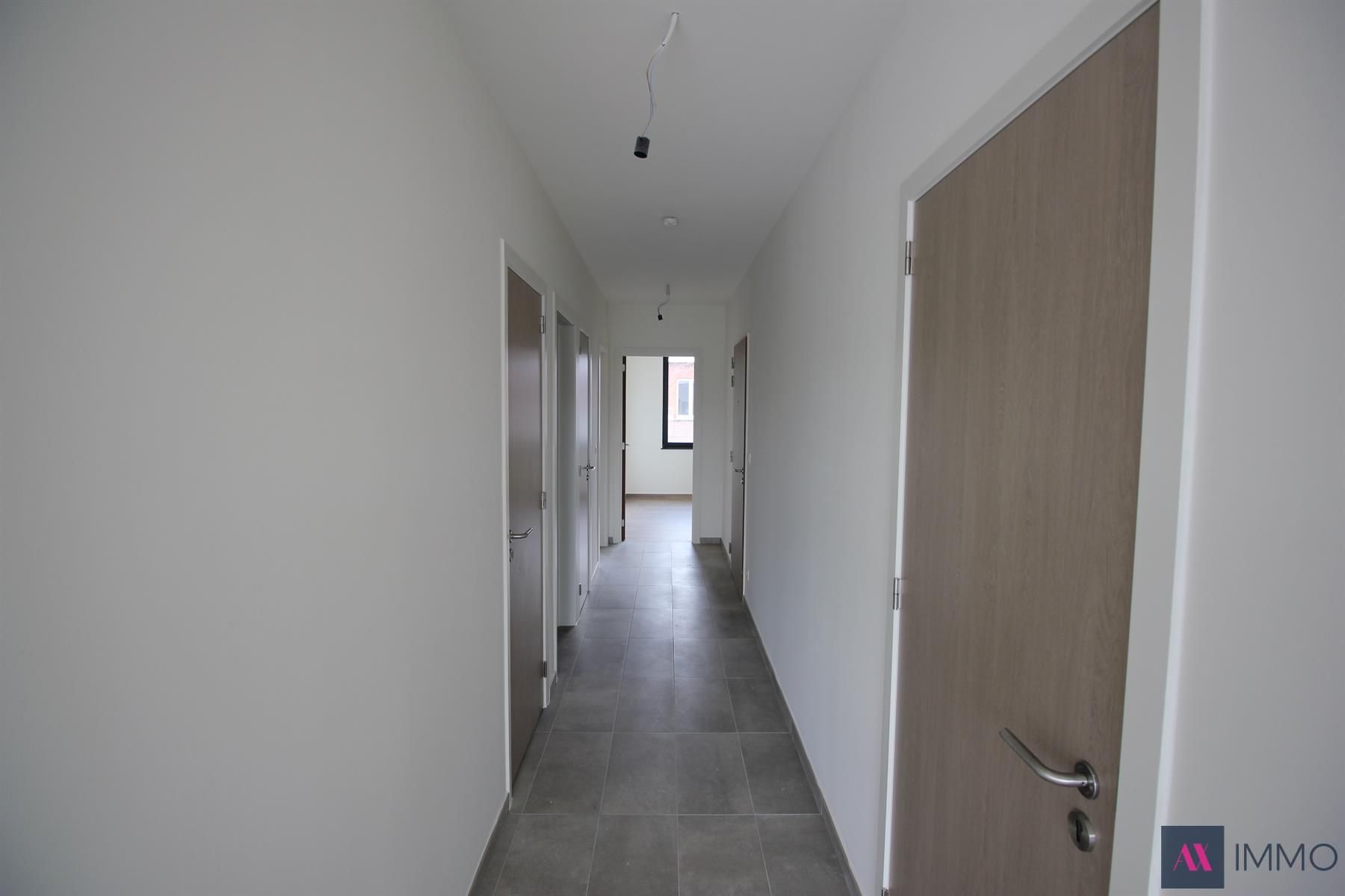 Prachtig nieuwbouw appartement met 2 slaapkamers en terras foto 6