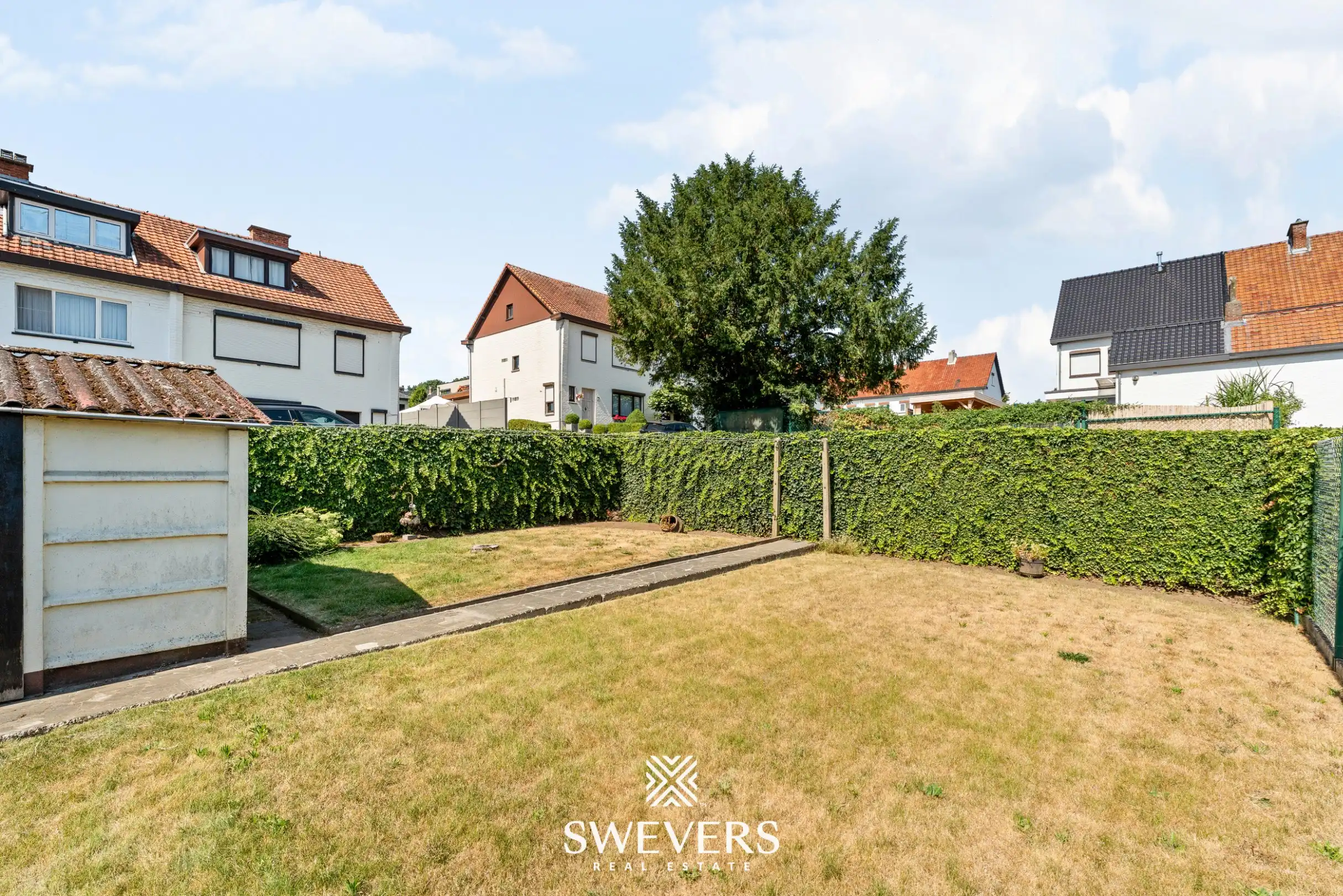 Uitstekend gelegen woning met 4 slaapkamers en mooie tuin foto 28