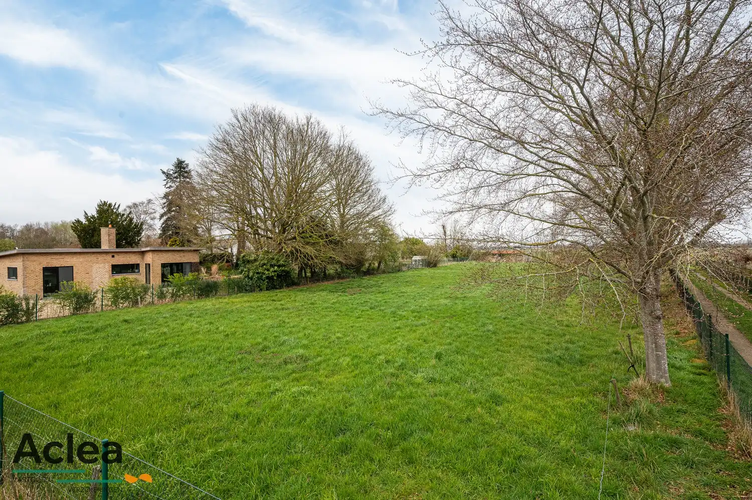 Bouwgrond voor halfopen bebouwing in het centrum foto 3