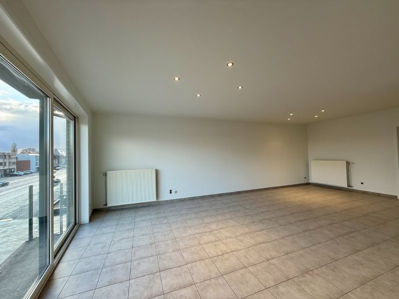 Appartement met 2 slaapkamers in een kleinschalige en rustige residentie, inclusief privatieve autostandplaats vlak voor de deur foto 3