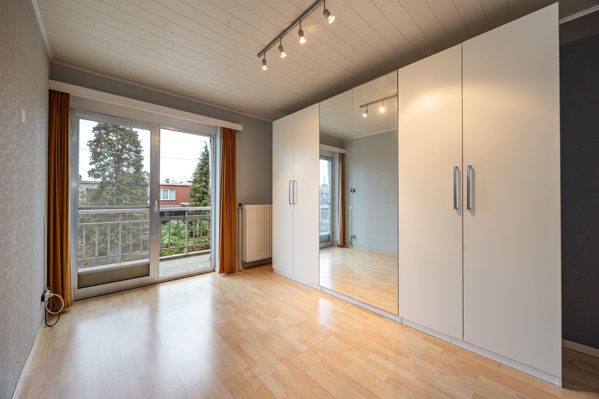 Op te frissen app. met 2 slpkmrs en terras foto 8