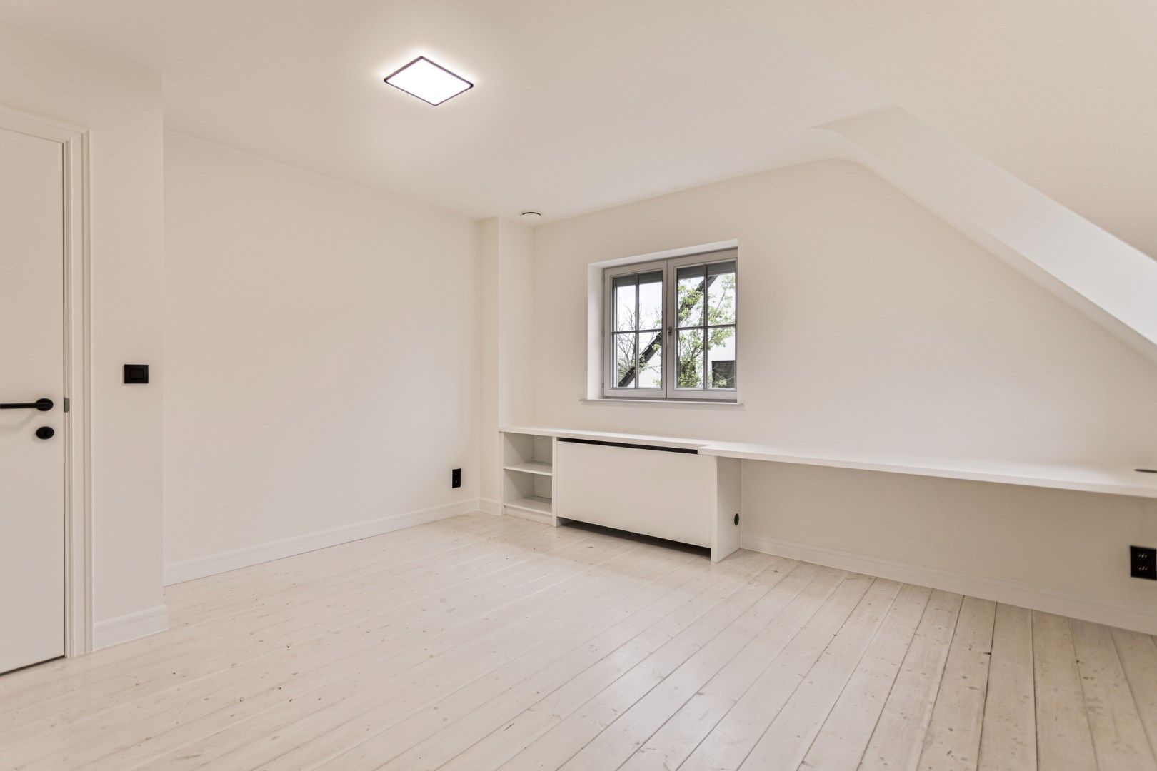 Ruim ingedeelde kwalitatieve villa op 12 are met adembenemd zicht op achterliggend groen. foto 29