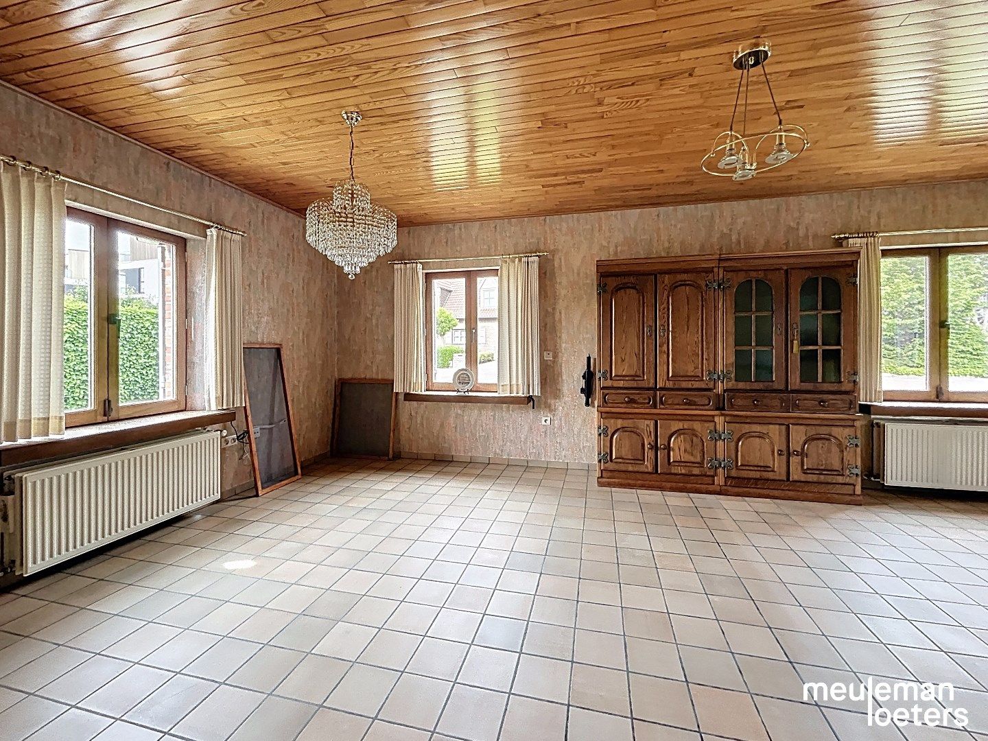 Charmante woning met garage en terras foto 4