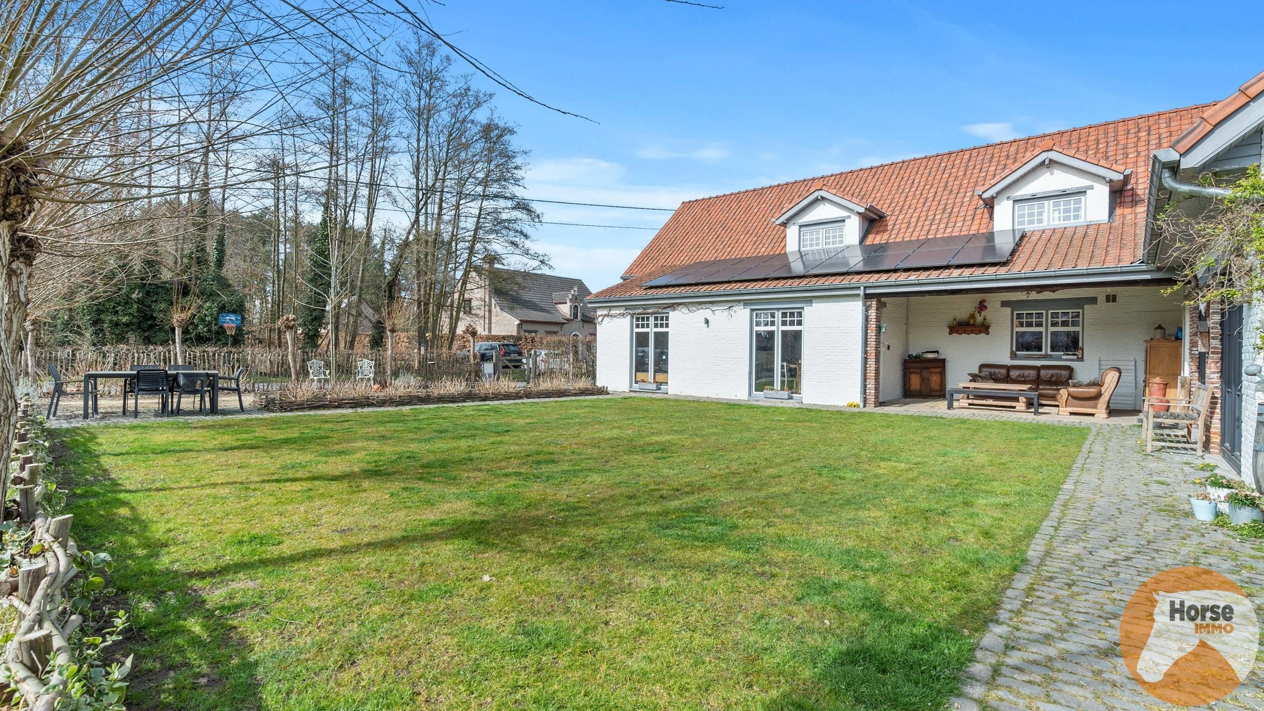 SCHULEN - Gerenoveerde hoeve, rustig gelegen op +/- 50a foto 3