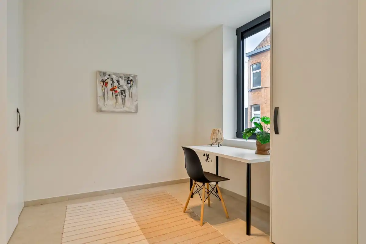 Pas gerenoveerde aantrekkelijke A-label stadswoning met zonnige diepe tuin foto 3