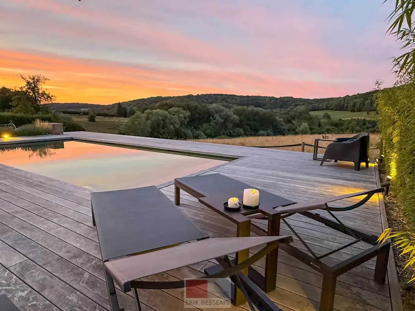 Op een royaal perceel van circa 910 m² ligt deze moderne en energiezuinige woning van circa 177 m² bewoonbare oppervlakte, met een weids panorama over het Limburgse Heuvelland. foto 46
