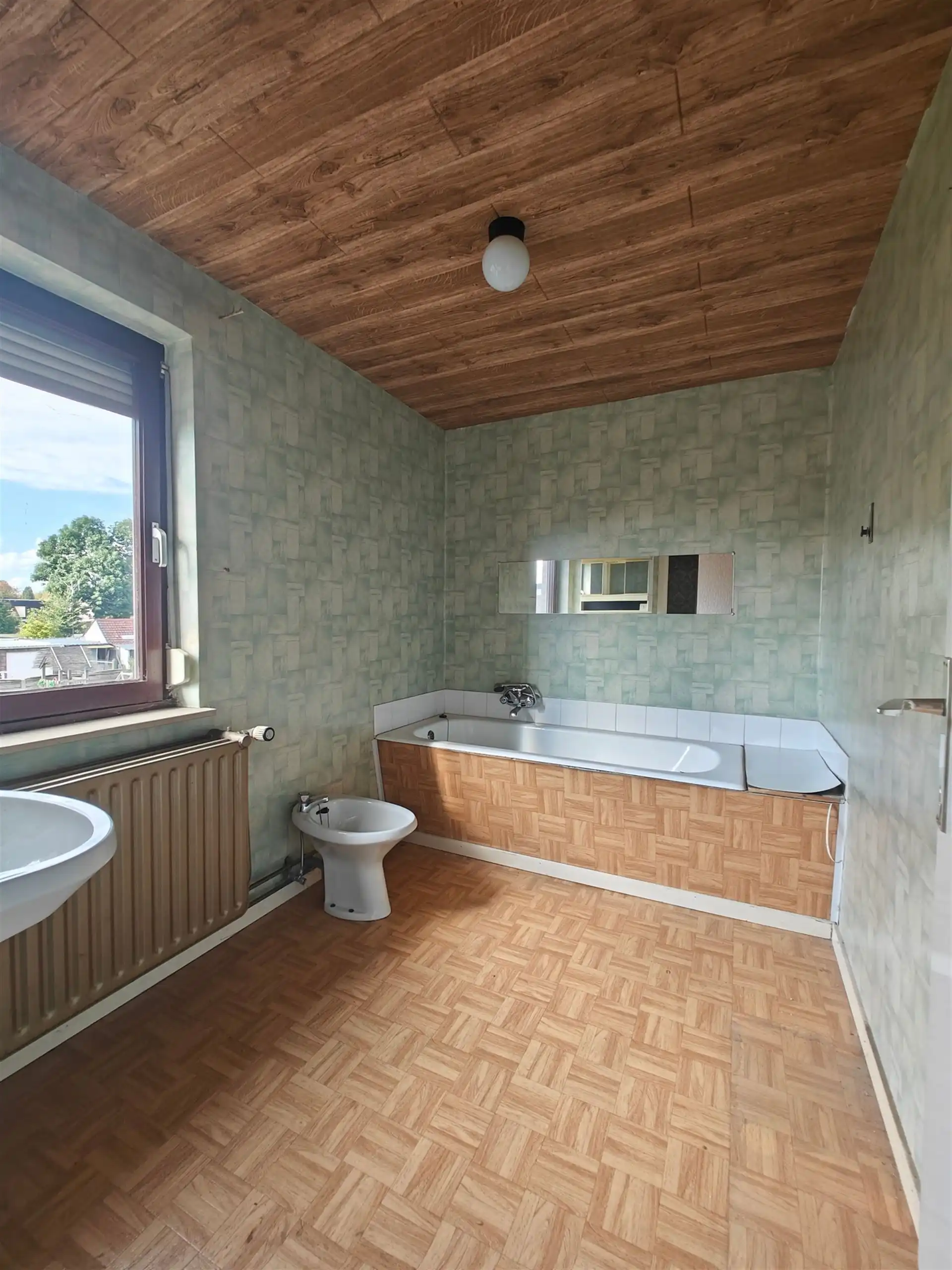 Te renoveren vrijstaande woning op een top locatie!  foto 15