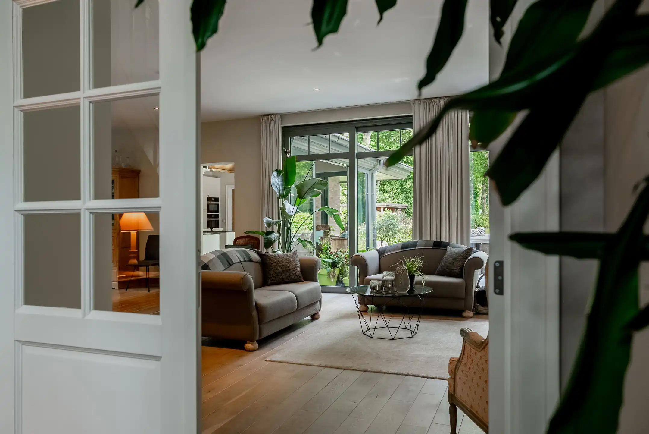 Prestigieuze villa met afzonderlijke woonunit en royale tuin nabij de Kalmthoutse Heide foto 6