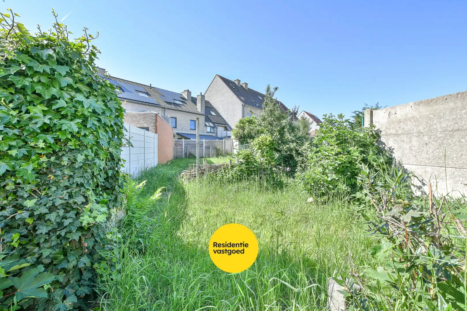 Rijwoning met veel potentieel, garage en tuin nabij centrum Blankenberge foto 12