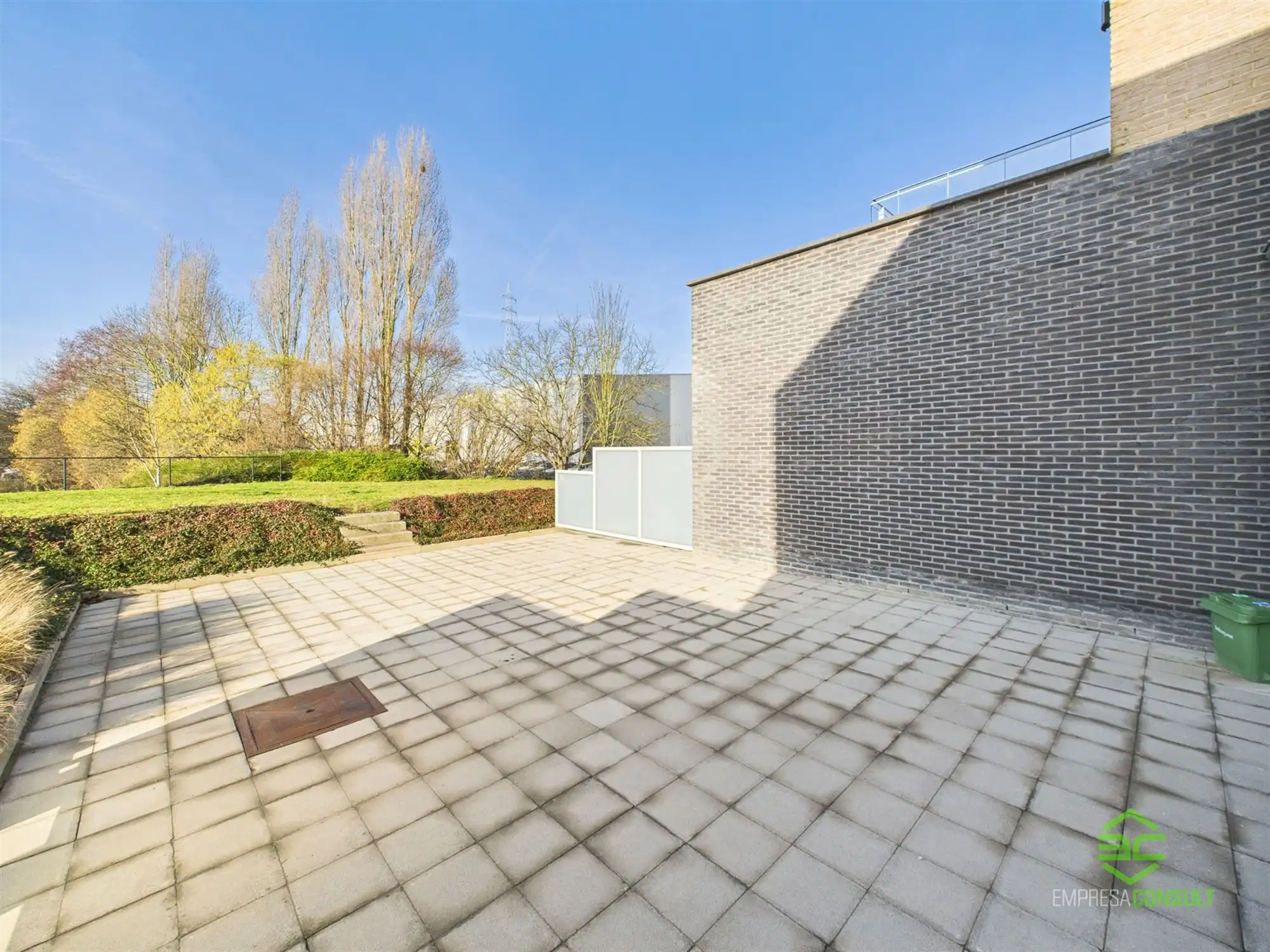 Instapklare gezinswoning met 3 slpk op 1km van het centrum! foto 15