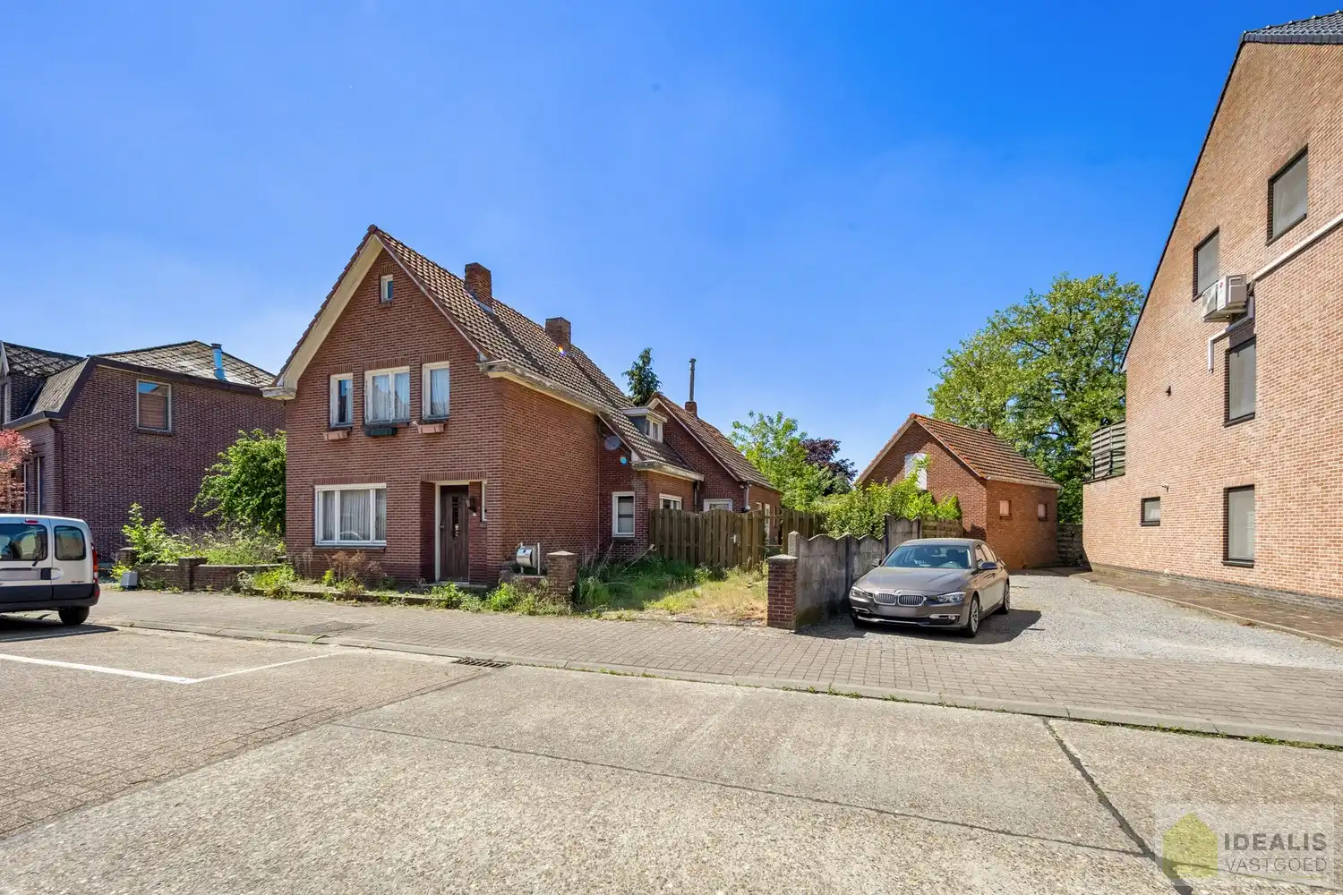 IDEALIS VASTGOED - OVERDRACHT AANDELEN PATRIMONIUMVENNOOTSCHAP MET IN HAAR ACTIEF MEERDERE ONROERENDE GOEDEREN GELEGEN TE STADSWAAG 3, STADSWAAG 5, STAD 1, STAD 3 en GROENSTRAAT 5, ALLEN IN HET CENTRUM VAN HAMONT (HAMONT-ACHEL)! – Geschikt voor zij die zoeken naar een interessante investering met verschillende mogelijkheden waaronder een vernieuwbouw bestaande uit 10 appartementen. foto 16