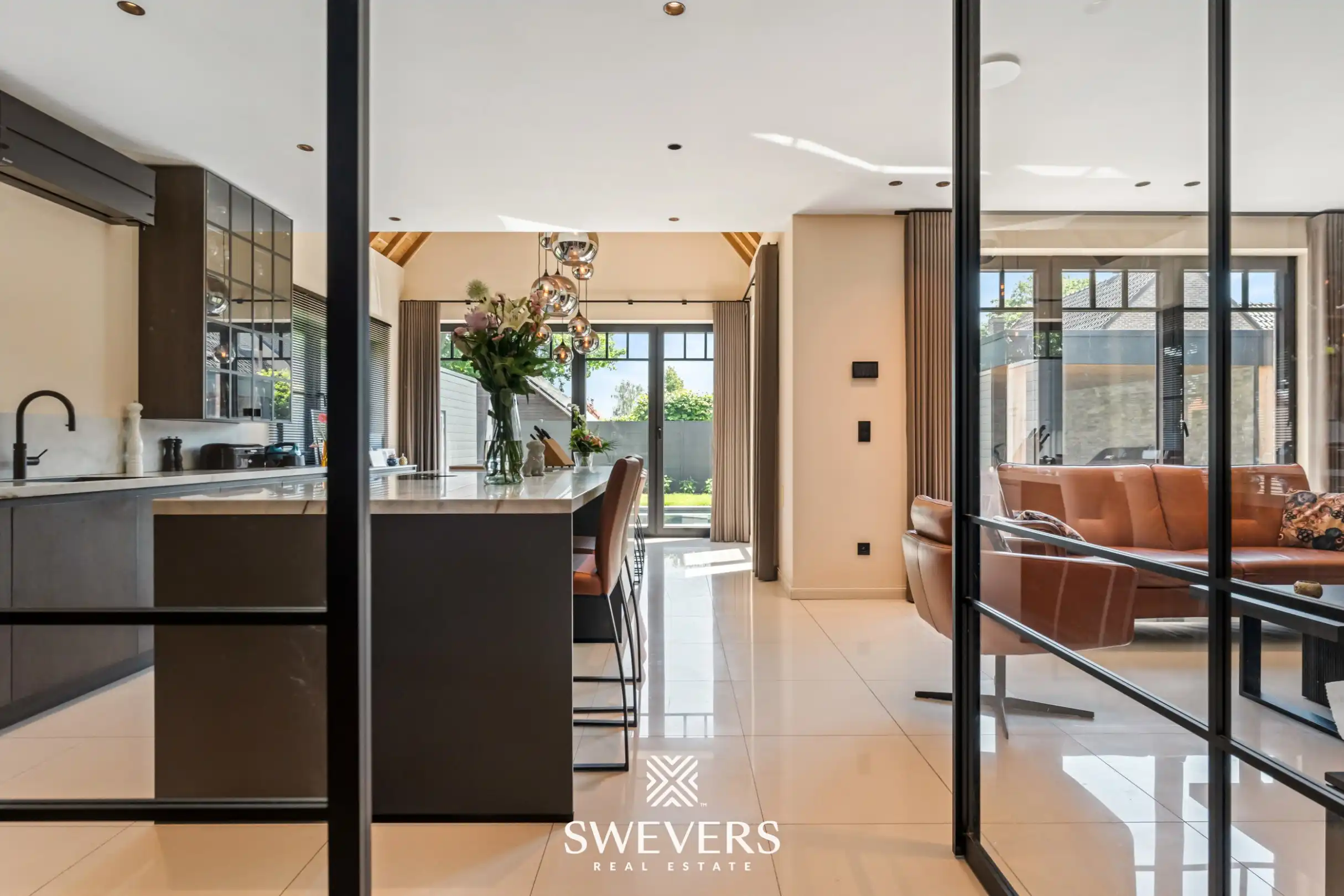 Hoogwaardige recente villa (223m²) met EPC-label A, zwembad en poolhouse in Diepenbeek foto 9