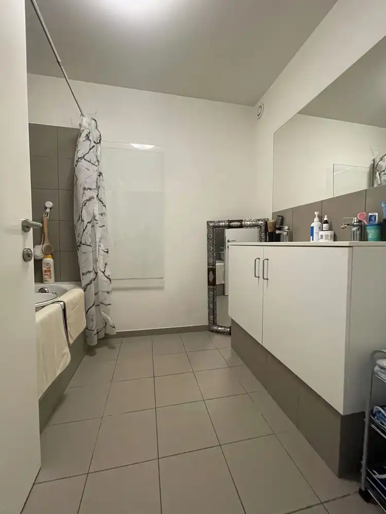 Gelijkvloers appartement met 4 slaapkamers en gemeenschappelijke tuin foto 8