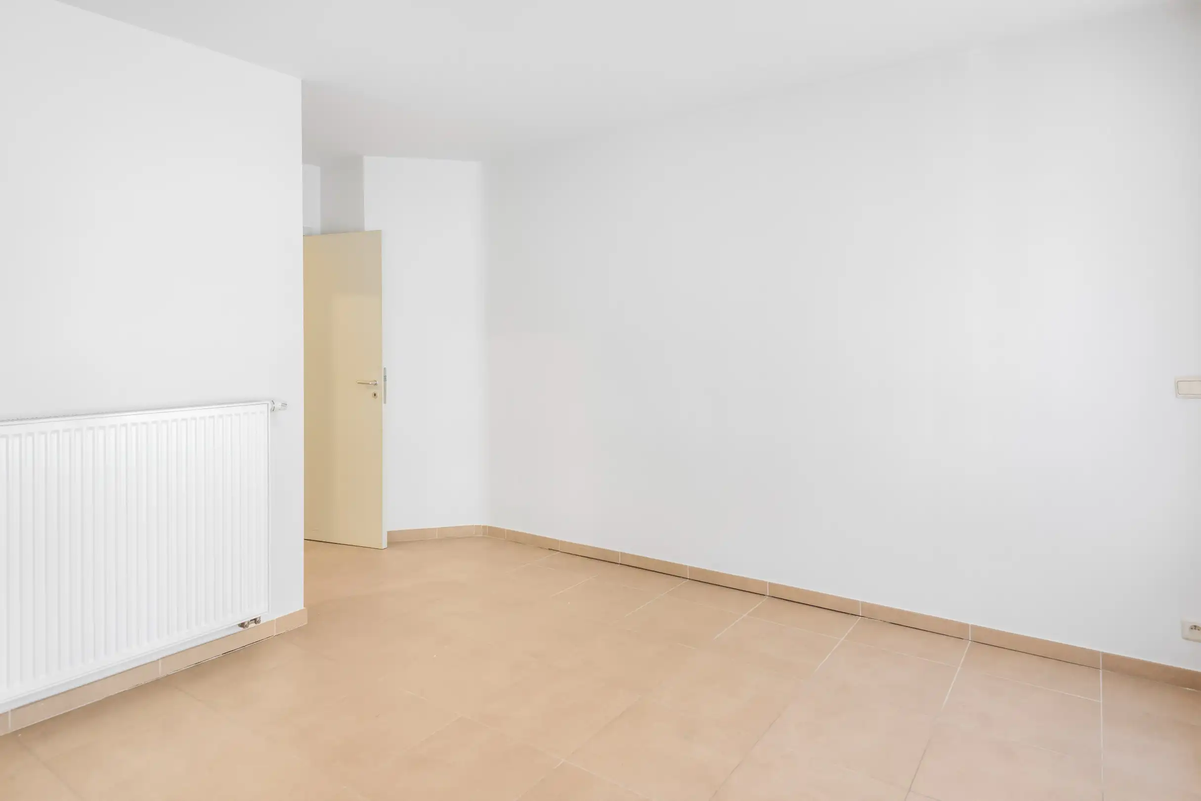 Instapklaar appartement met 3 volwaardige slaapkamers gelegen op de P. Parmentierlaan foto 8