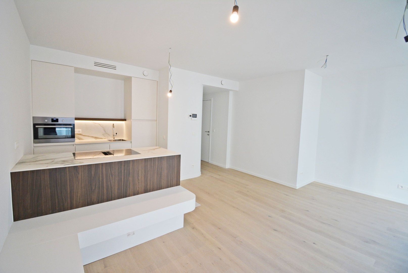 Luxueus nieuwbouwappartement in hartje Knokke foto {{pictureIndex}}