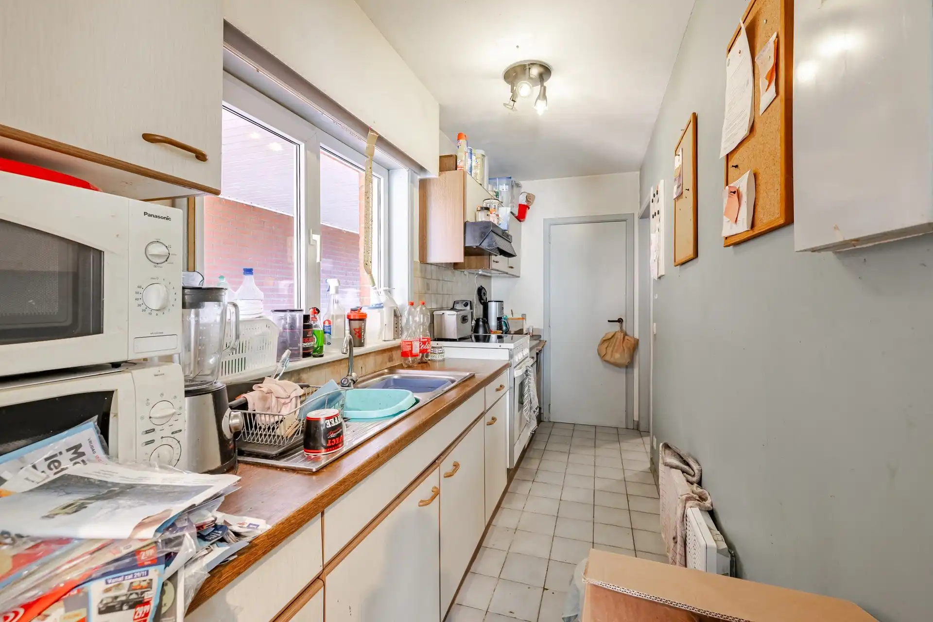 Gelijkvloers appartement met één slaapkamer, grote tuin en garage foto 7