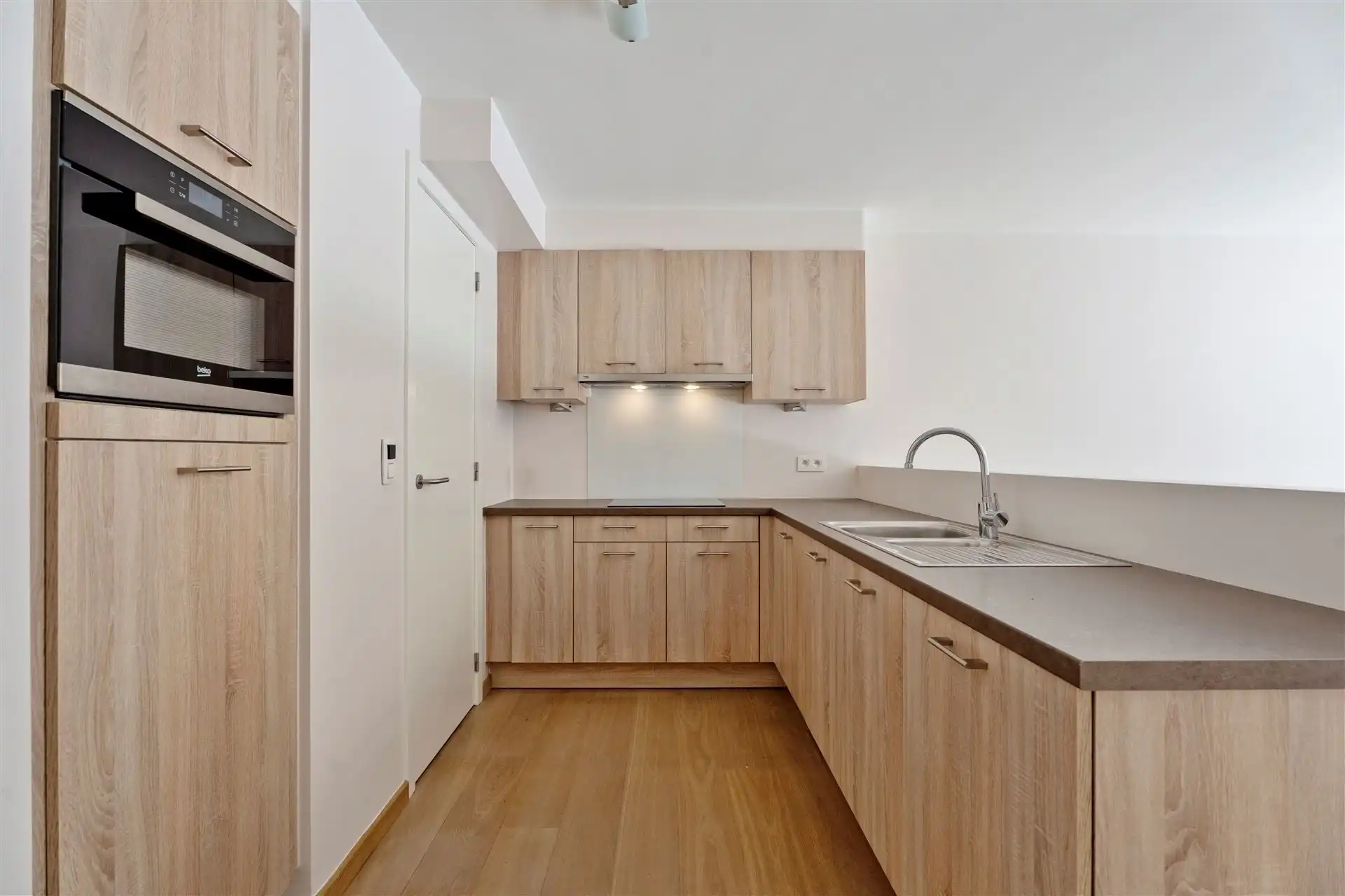 INSTAPKLAAR / GROOT TERRAS foto 8