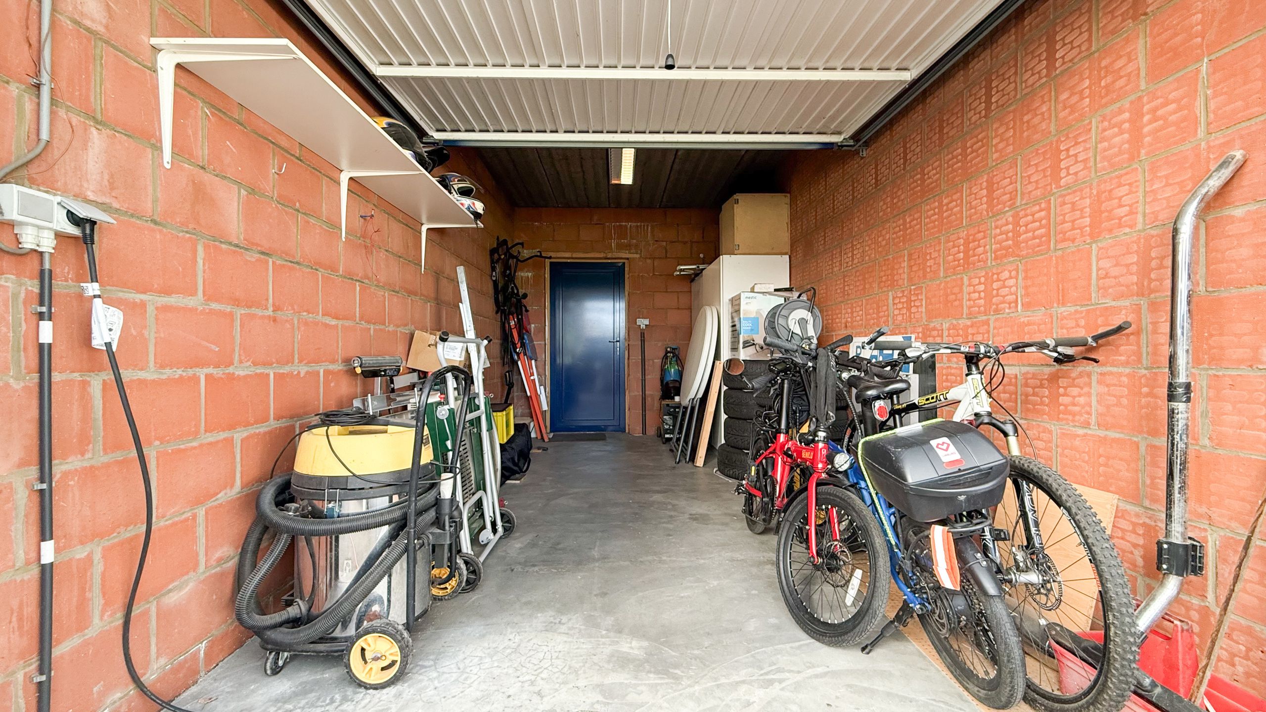 Instapklare kantoorruimte met mogelijkheden te Zolder! foto 28