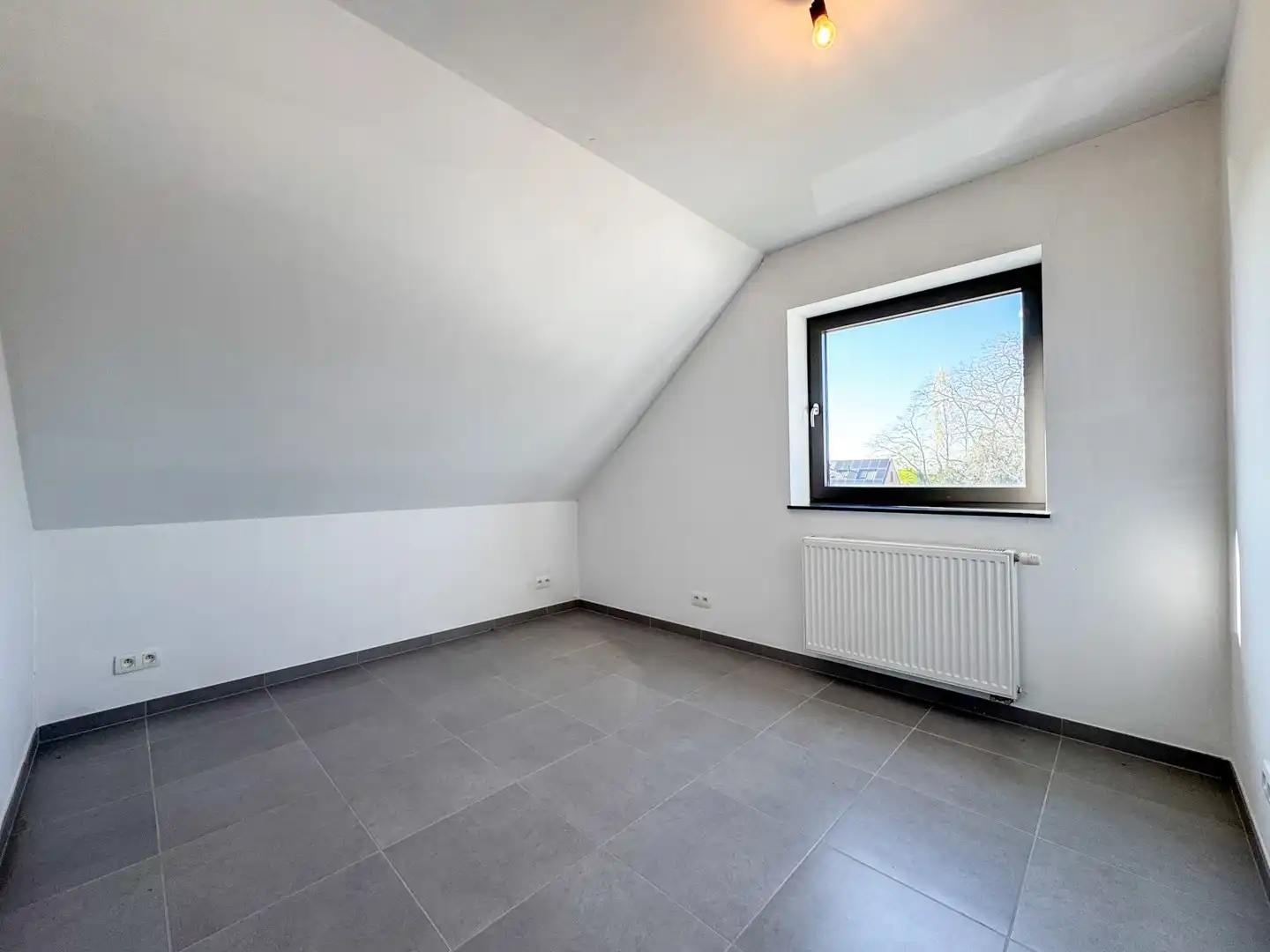 Ruime gezinswoning met 4 slaapkamers, zonnepanelen en gunstig EPC foto 16