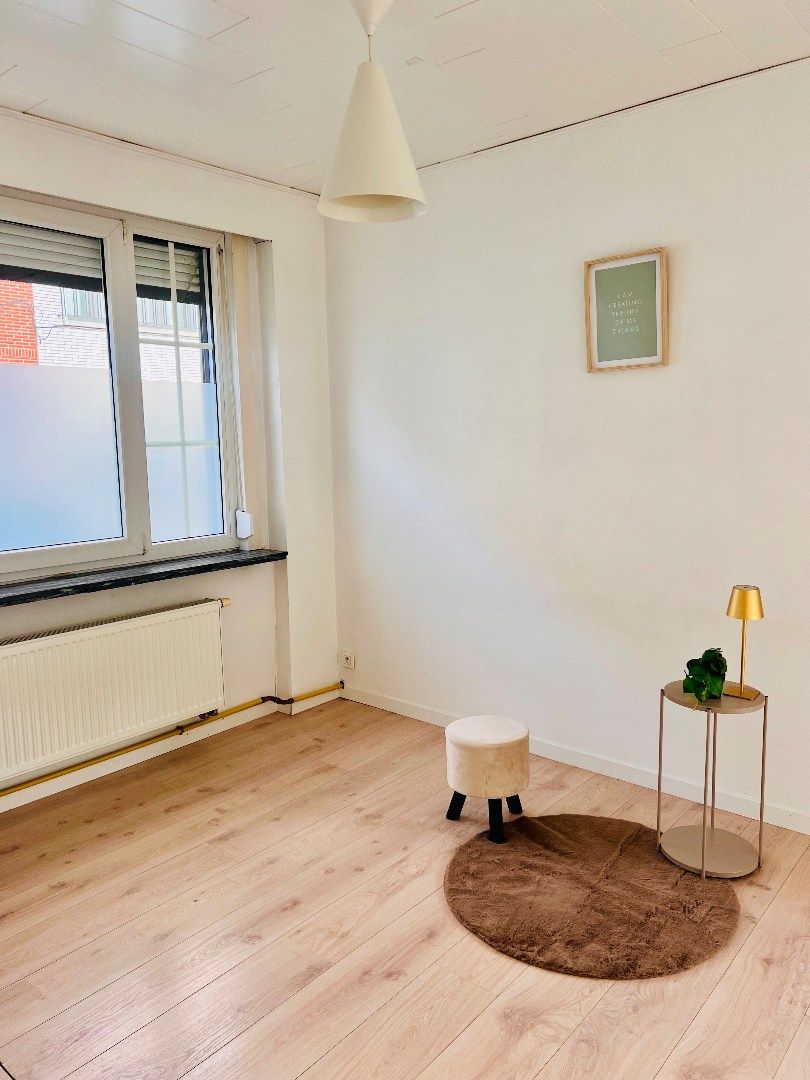 Instapklare woning met tuintje en garage in hartje Gent foto 4