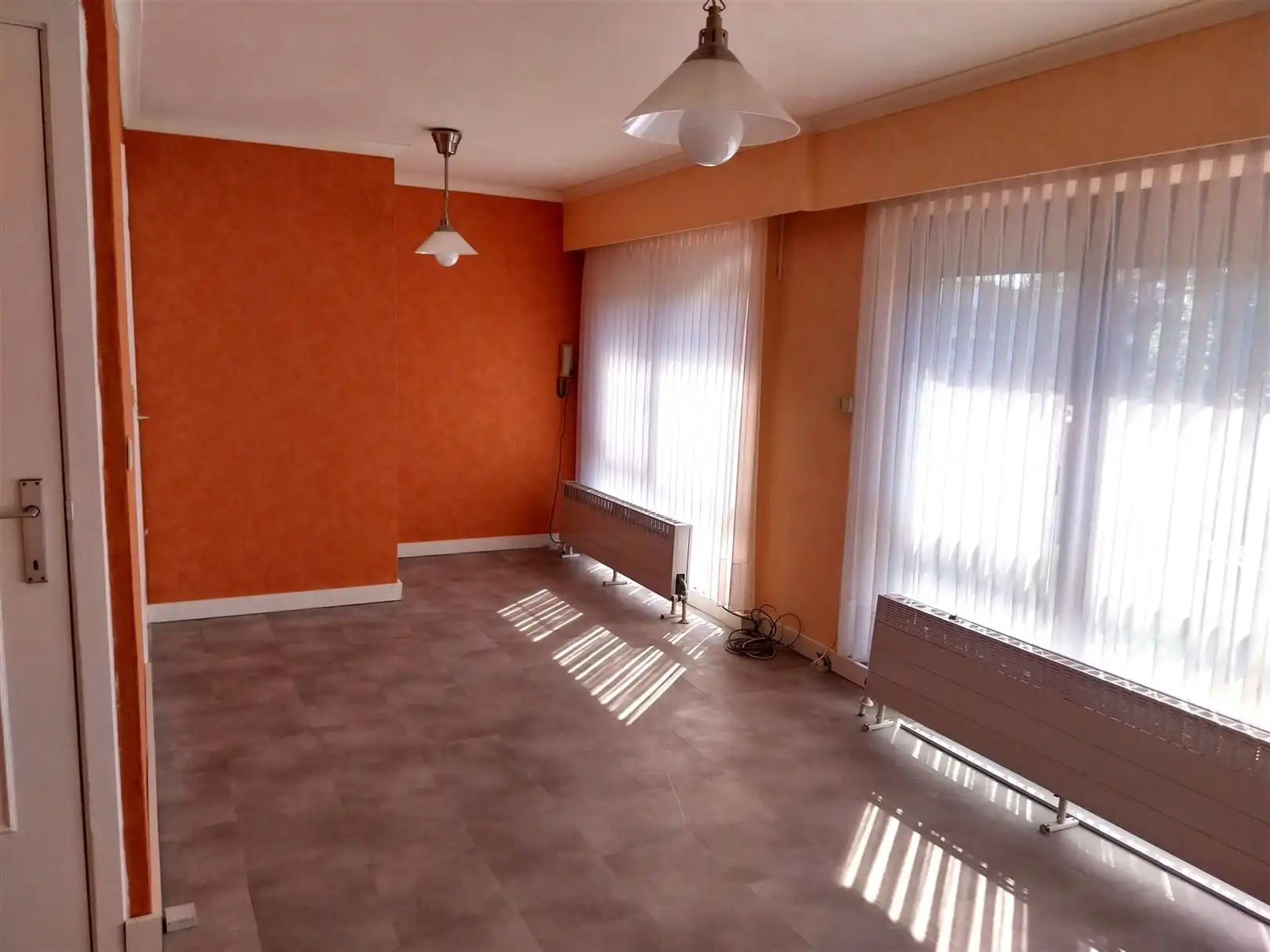 TE HUUR: Gesloten bebouwing met 3 slaapkamers in Aarschot! foto 13