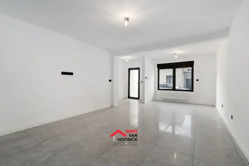 Mooie instapklare woning 3 slaapkamers! foto 3