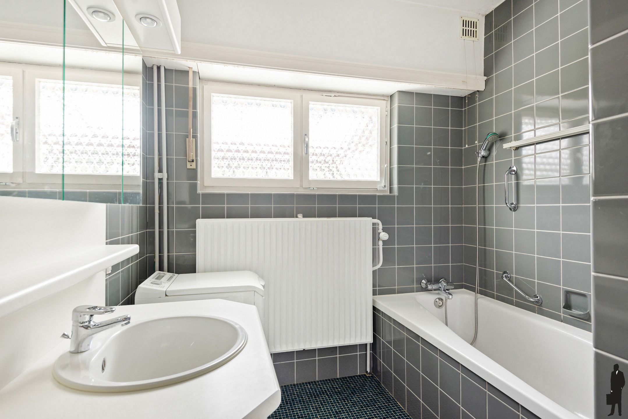 Te renoveren woning met 3 slpks op een TOP locatie in Hove  foto 14