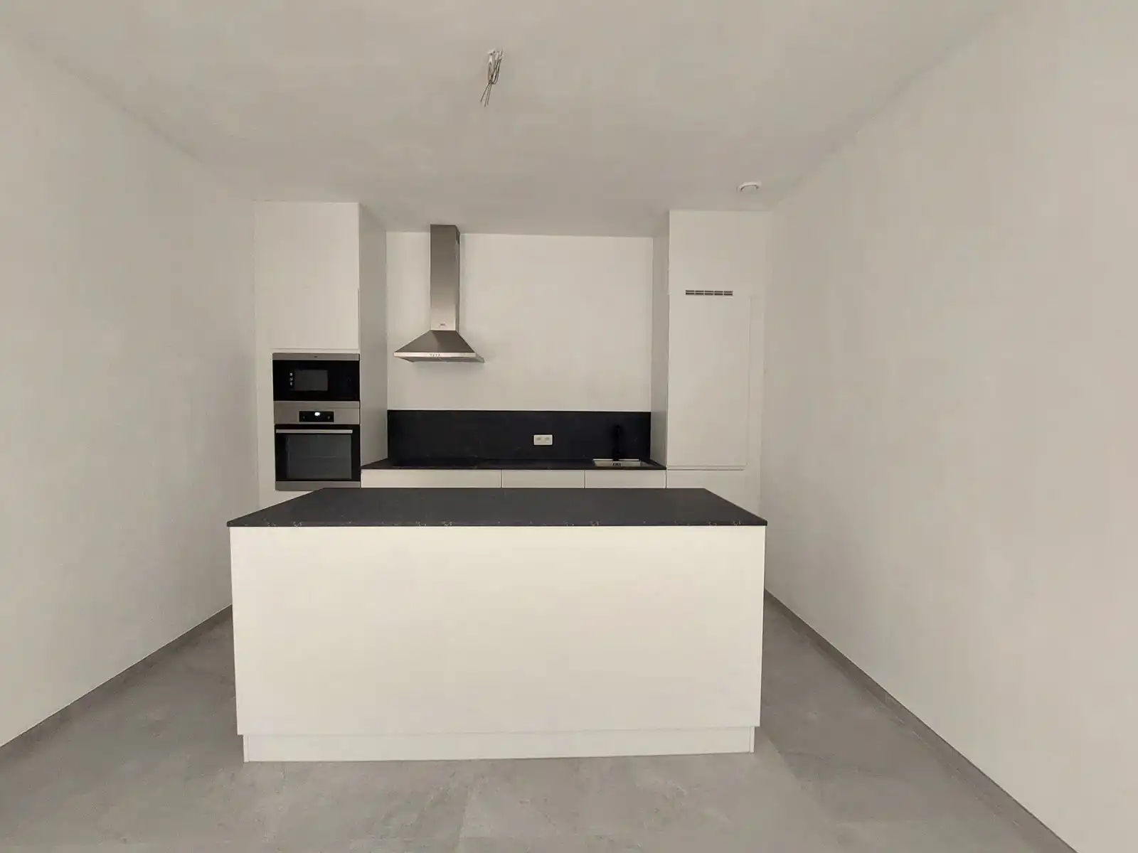 Wilrijk - Lichtrijk nieuwbouw 1 slpk  app met terras en P. foto 5