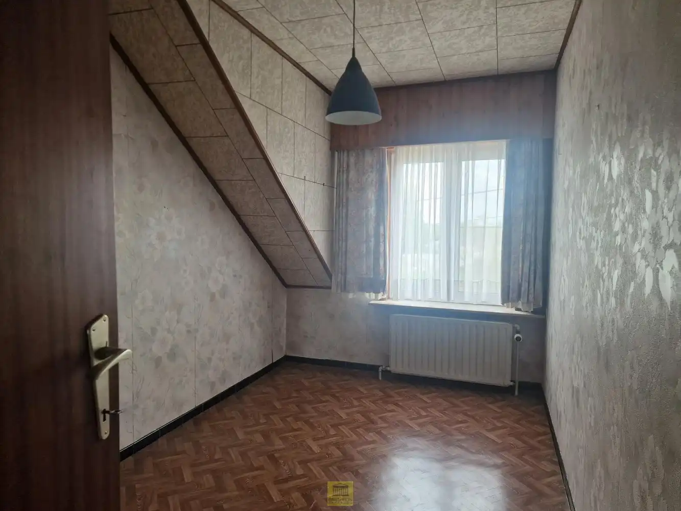 Ruime woning met tuin, garage en tal van mogelijkheden. foto 21
