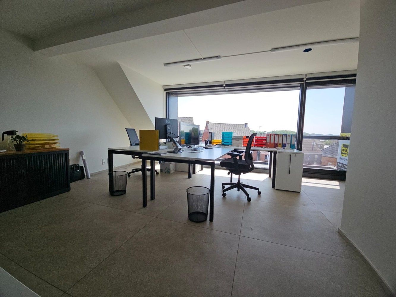 Recent, lichtrijk appartement met 2 terrassen foto 6