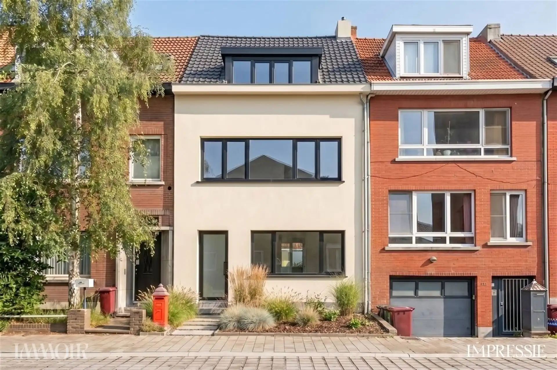Ruime woning met stadstuin en tal van mogelijkheden op centrale ligging. foto 2