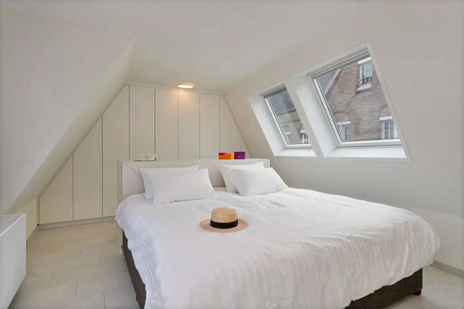 Unieke woning binnen de stadswallen van Brugge foto 14